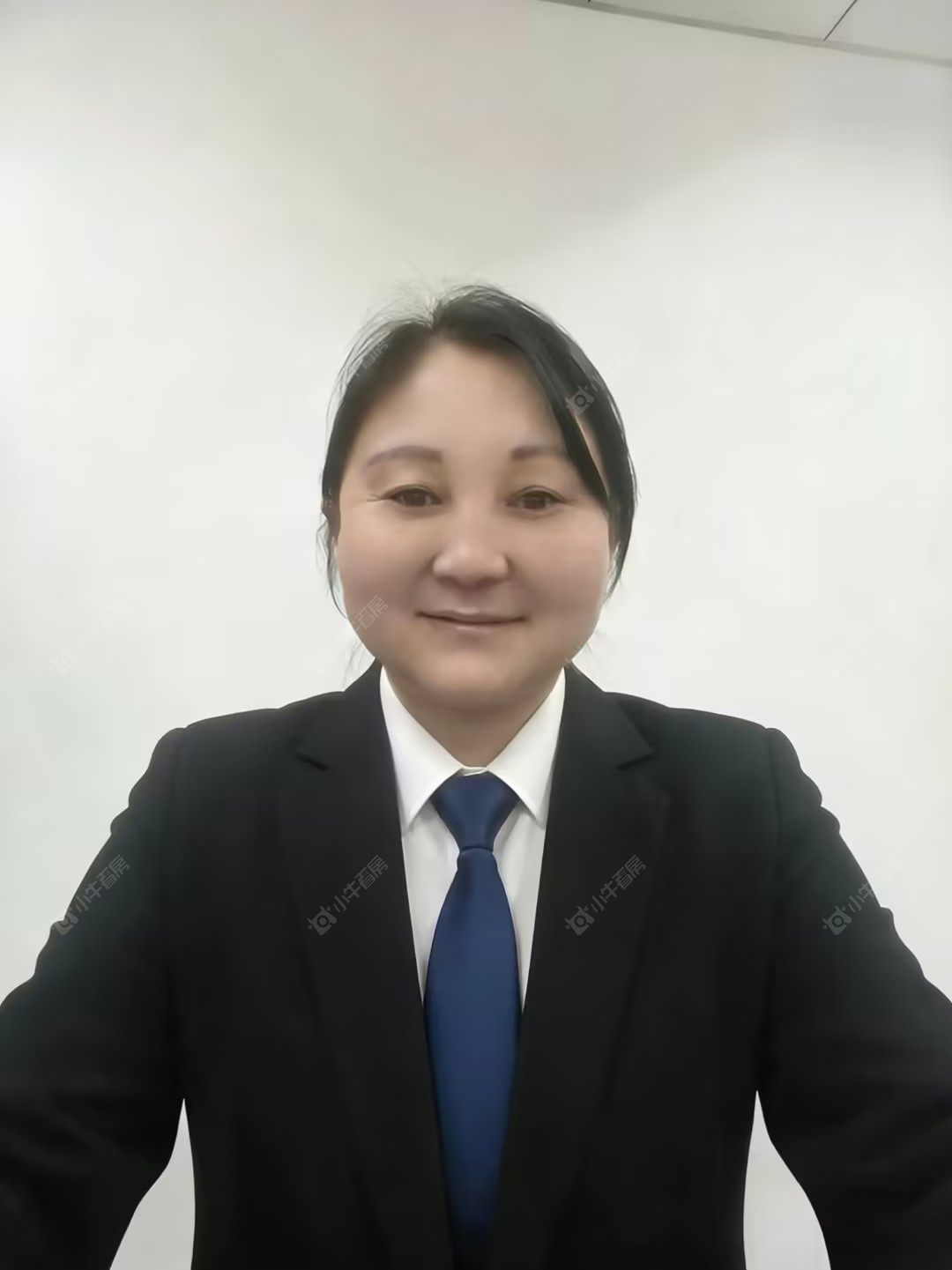 二手经纪人杜美玲
