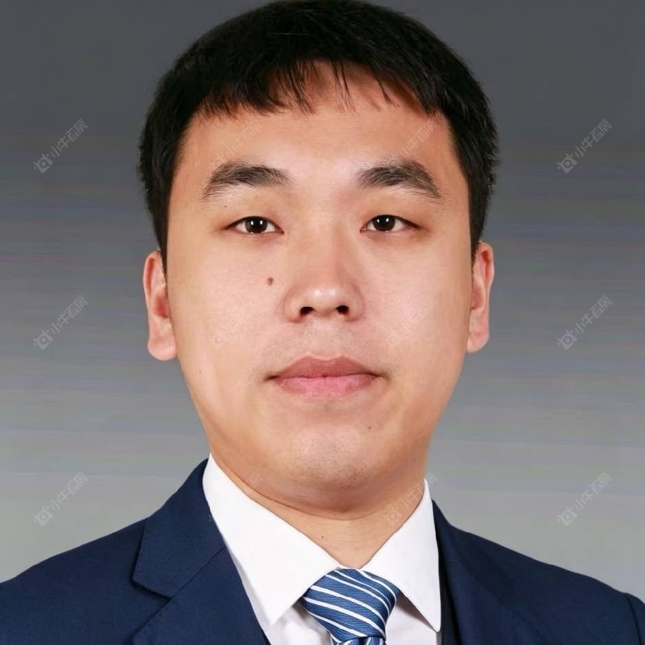 楼盘经纪人肖华