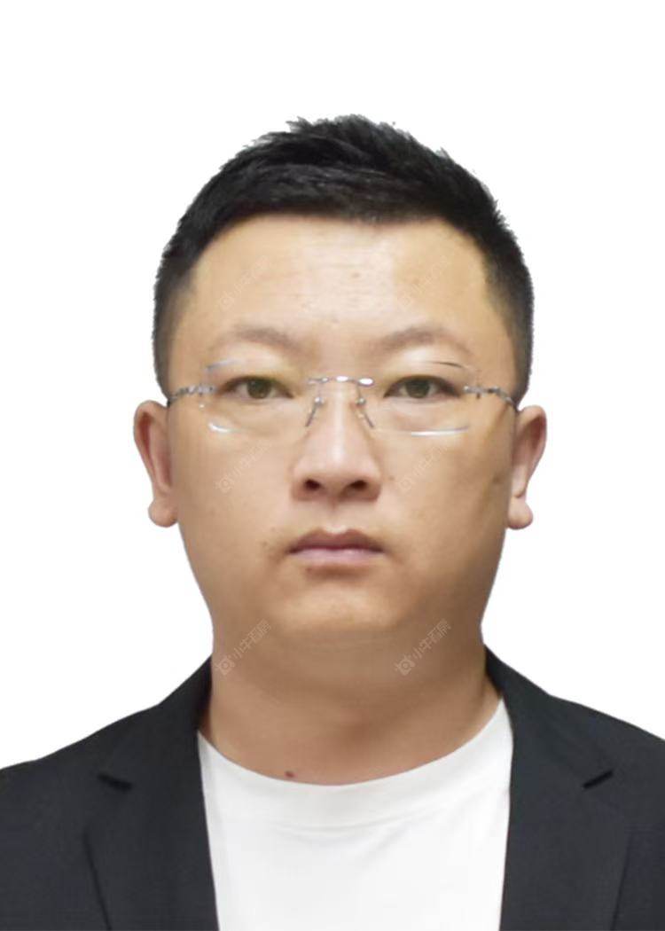 楼盘经纪人常久宇