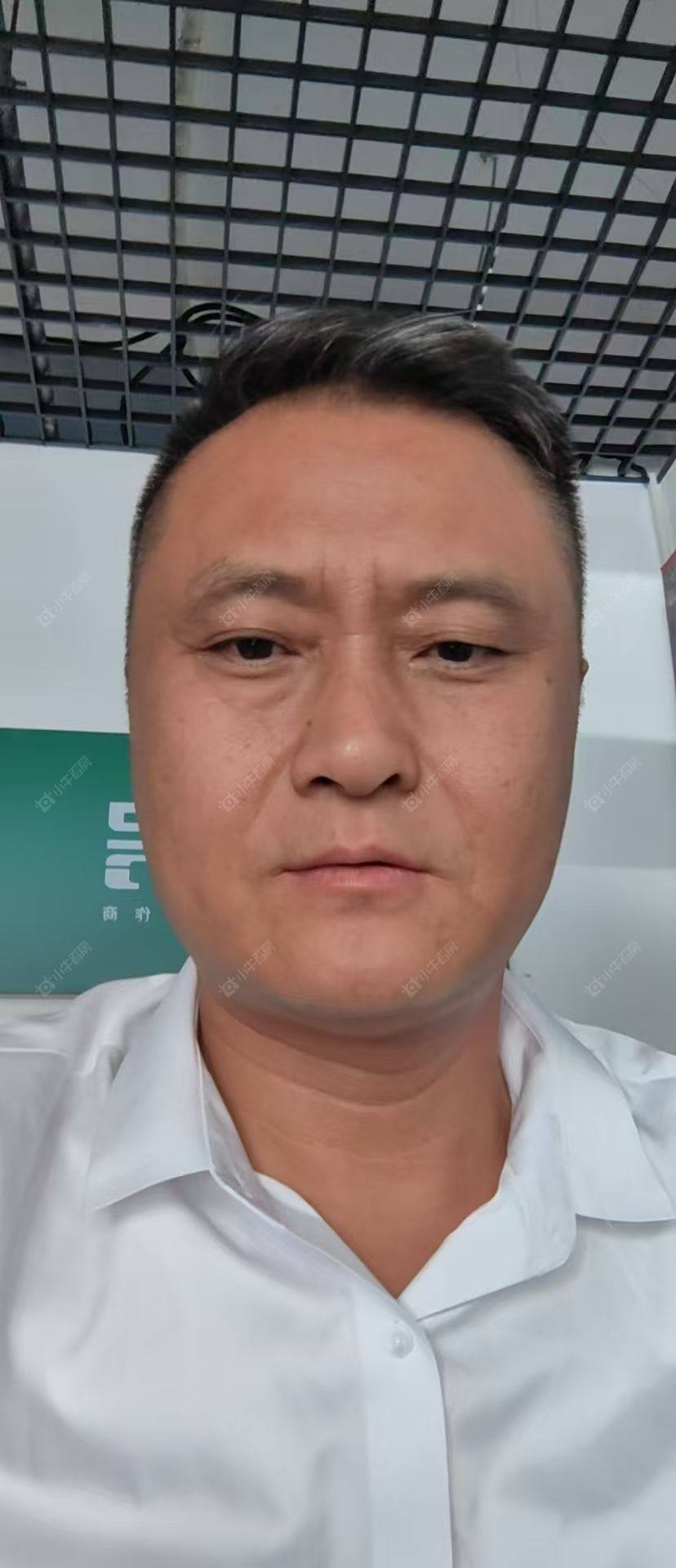 二手经纪人张建松